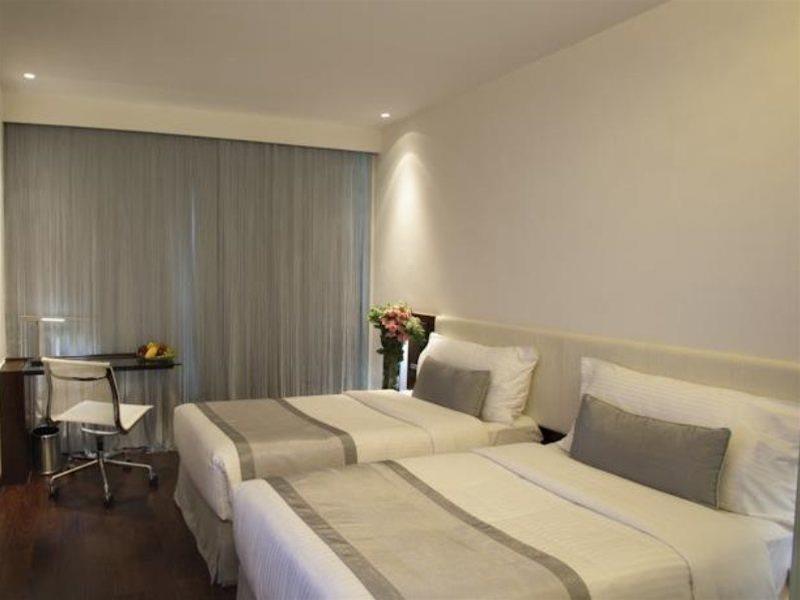 Empire Causeway Bay Hotel 4*