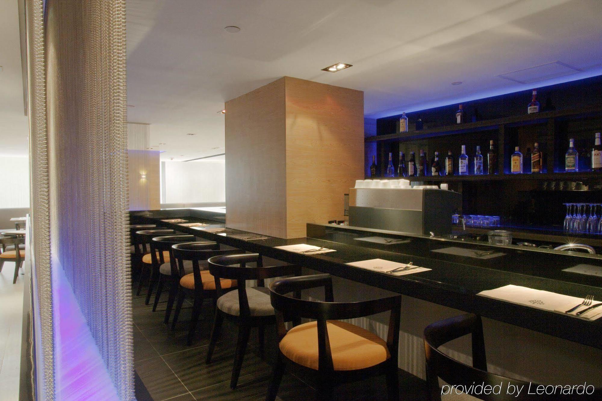Empire Causeway Bay 4*